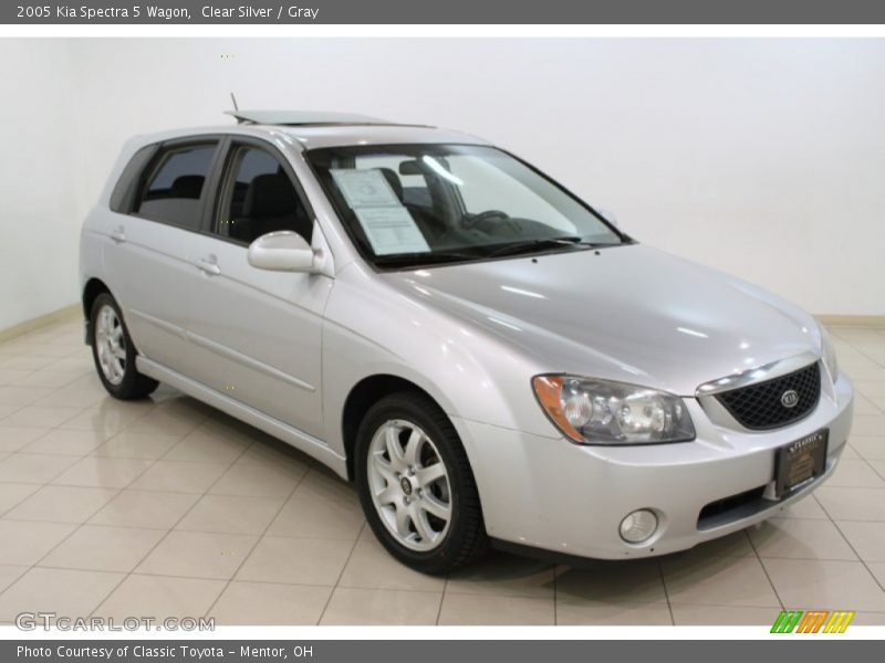Clear Silver / Gray 2005 Kia Spectra 5 Wagon