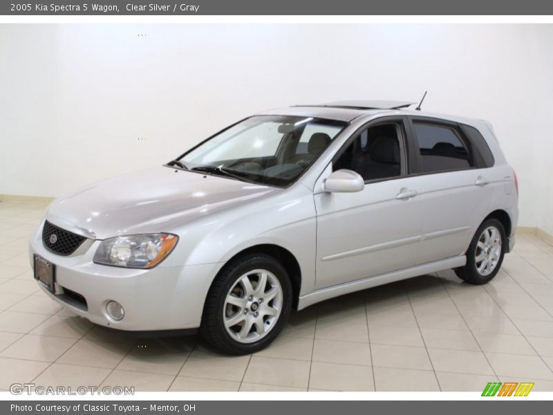 Clear Silver / Gray 2005 Kia Spectra 5 Wagon