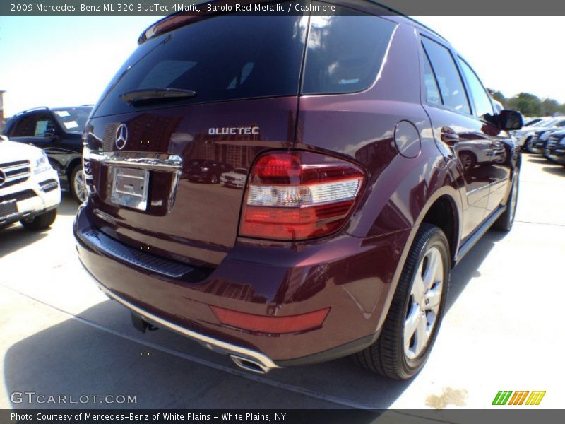 Barolo Red Metallic / Cashmere 2009 Mercedes-Benz ML 320 BlueTec 4Matic