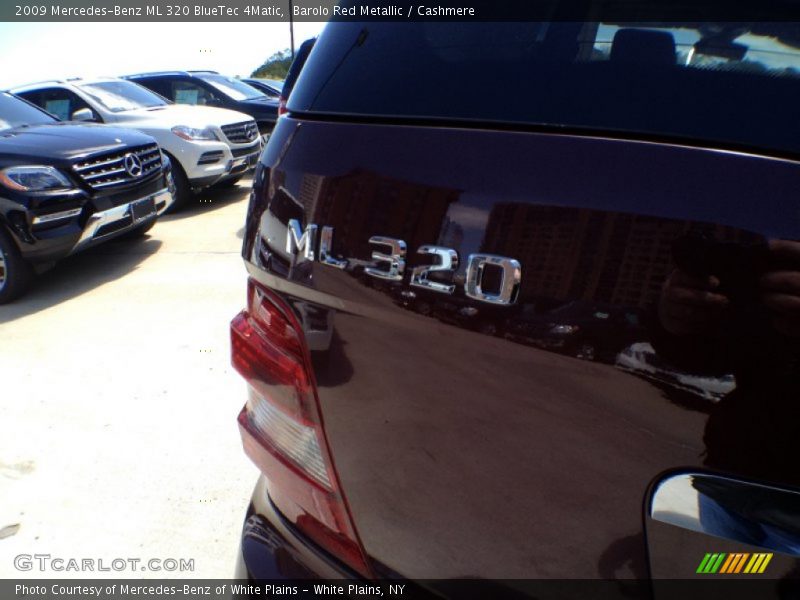 Barolo Red Metallic / Cashmere 2009 Mercedes-Benz ML 320 BlueTec 4Matic