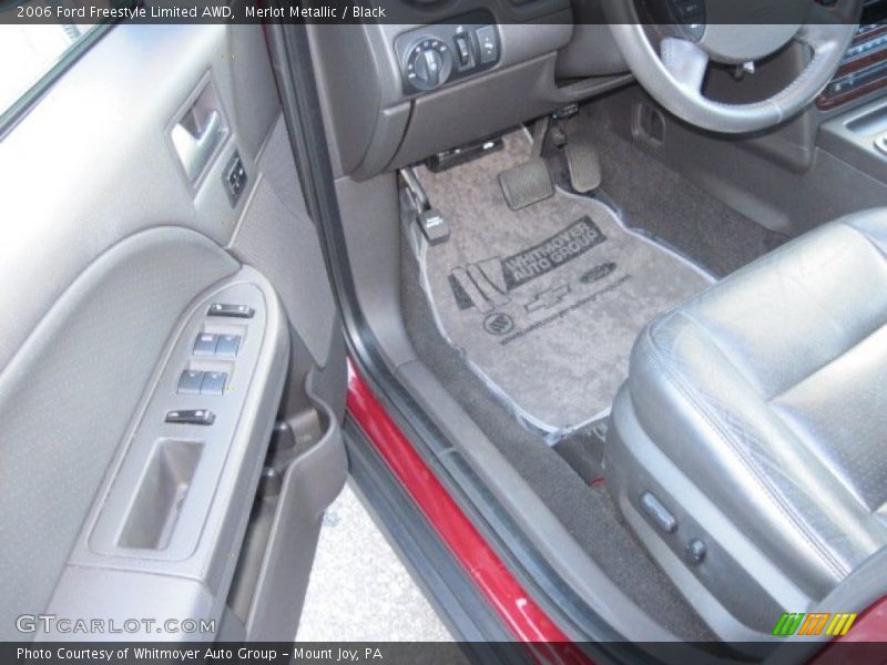 Merlot Metallic / Black 2006 Ford Freestyle Limited AWD