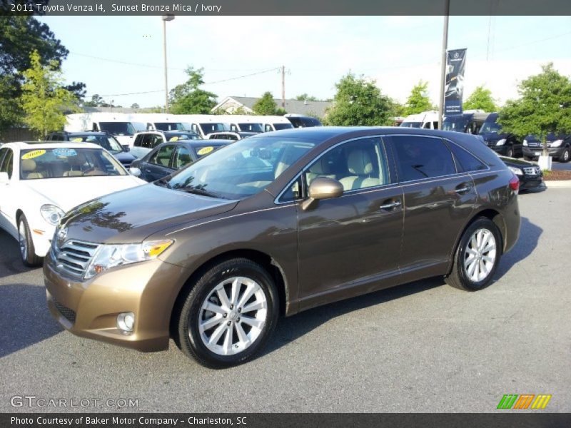 Sunset Bronze Mica / Ivory 2011 Toyota Venza I4