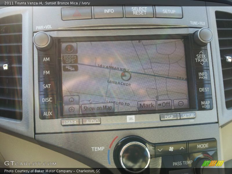 Sunset Bronze Mica / Ivory 2011 Toyota Venza I4