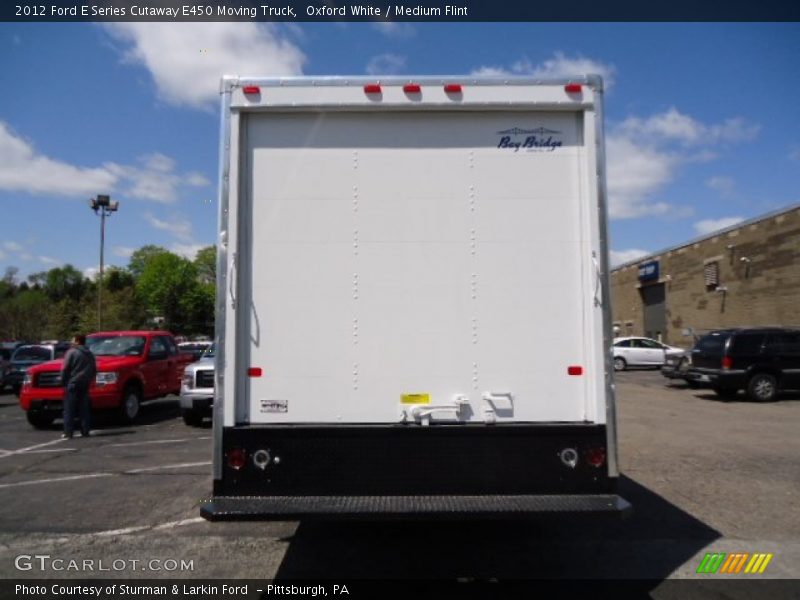 Oxford White / Medium Flint 2012 Ford E Series Cutaway E450 Moving Truck