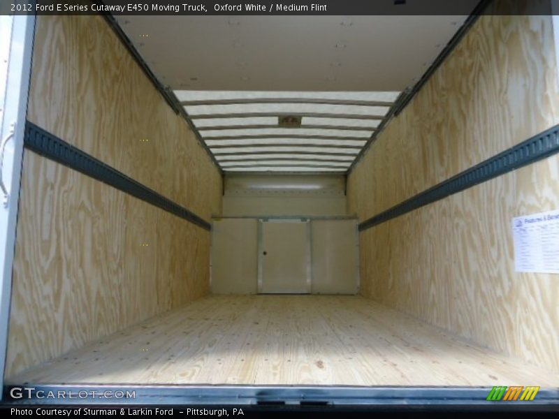 2012 E Series Cutaway E450 Moving Truck Trunk