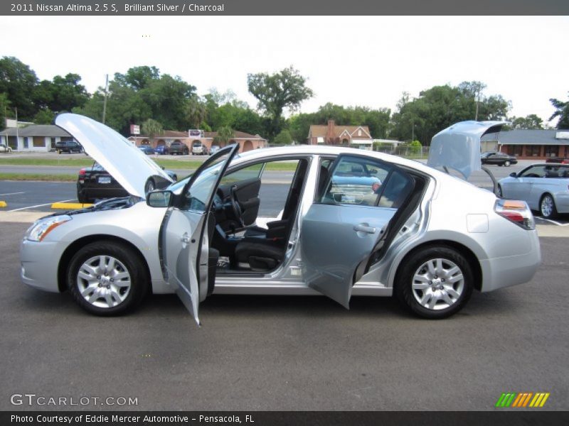 Brilliant Silver / Charcoal 2011 Nissan Altima 2.5 S