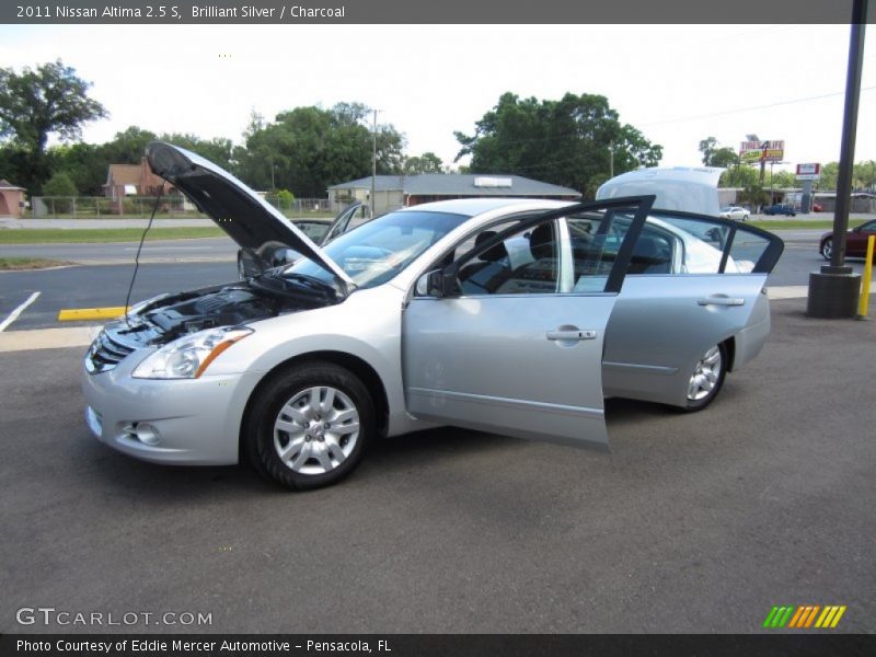 Brilliant Silver / Charcoal 2011 Nissan Altima 2.5 S