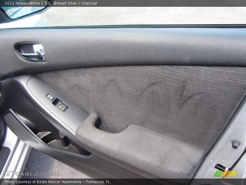 Brilliant Silver / Charcoal 2011 Nissan Altima 2.5 S