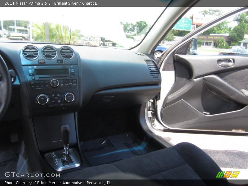 Brilliant Silver / Charcoal 2011 Nissan Altima 2.5 S
