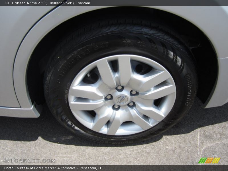 Brilliant Silver / Charcoal 2011 Nissan Altima 2.5 S