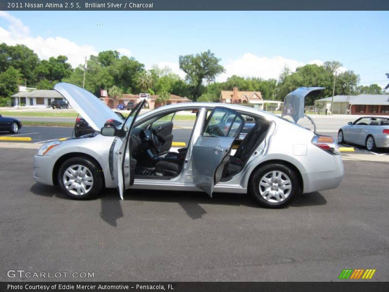 Brilliant Silver / Charcoal 2011 Nissan Altima 2.5 S