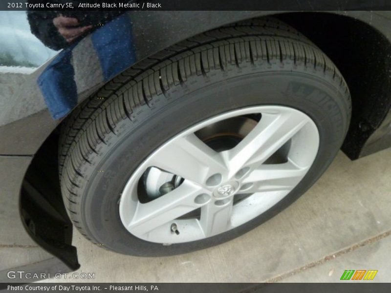 Attitude Black Metallic / Black 2012 Toyota Camry SE