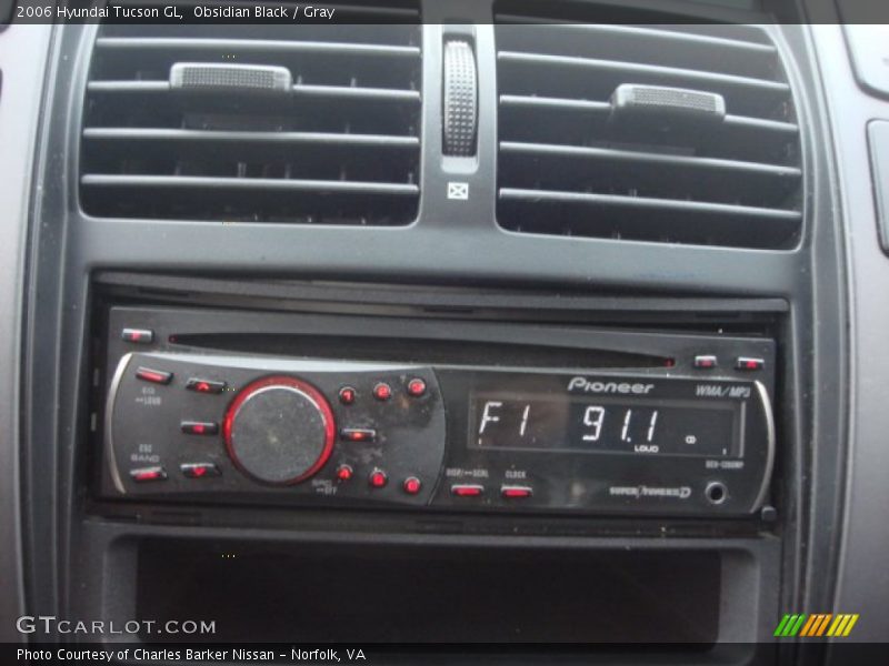 Obsidian Black / Gray 2006 Hyundai Tucson GL