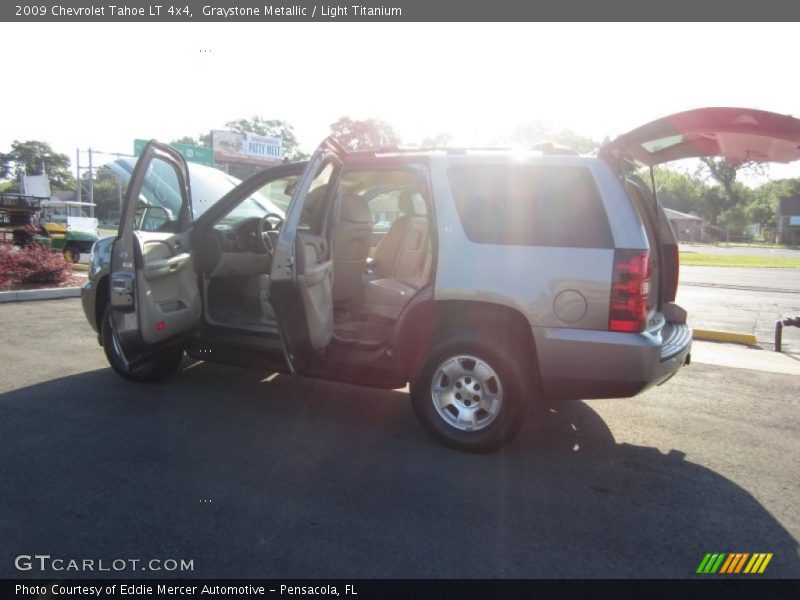 Graystone Metallic / Light Titanium 2009 Chevrolet Tahoe LT 4x4
