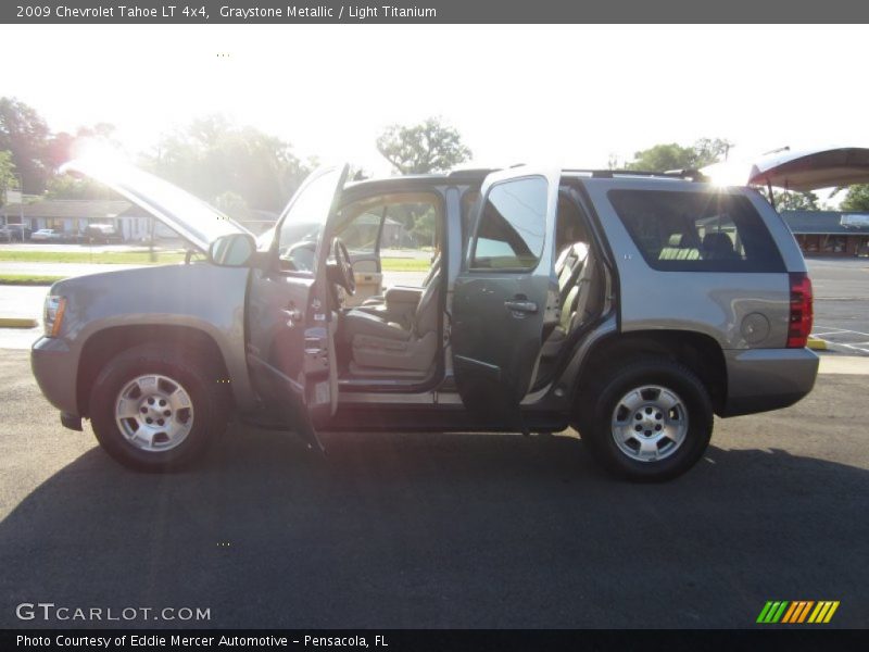 Graystone Metallic / Light Titanium 2009 Chevrolet Tahoe LT 4x4