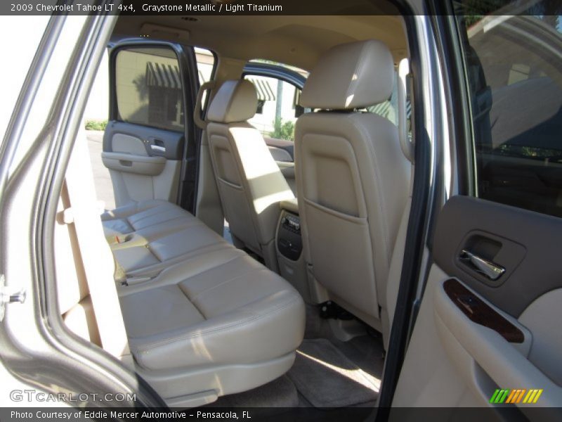 Graystone Metallic / Light Titanium 2009 Chevrolet Tahoe LT 4x4