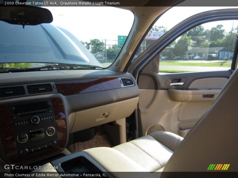 Graystone Metallic / Light Titanium 2009 Chevrolet Tahoe LT 4x4