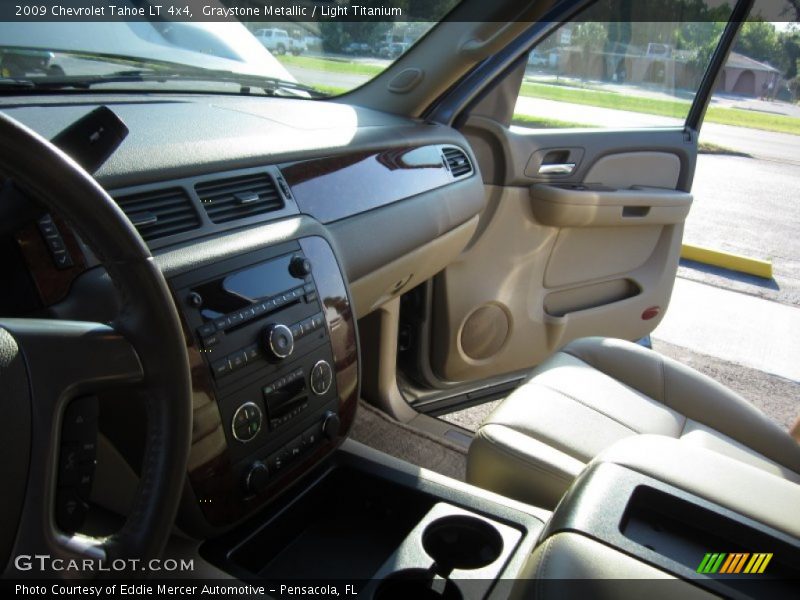 Graystone Metallic / Light Titanium 2009 Chevrolet Tahoe LT 4x4