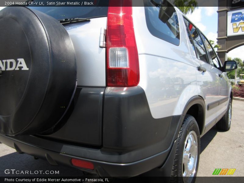 Satin Silver Metallic / Black 2004 Honda CR-V LX