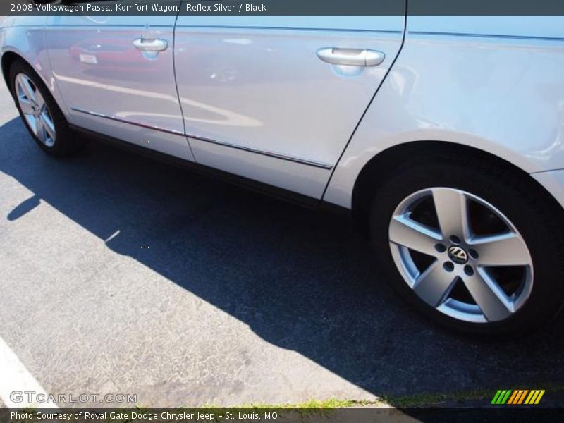 Reflex Silver / Black 2008 Volkswagen Passat Komfort Wagon