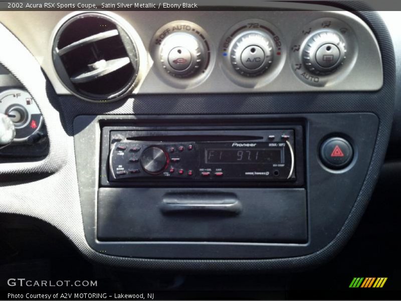 Satin Silver Metallic / Ebony Black 2002 Acura RSX Sports Coupe