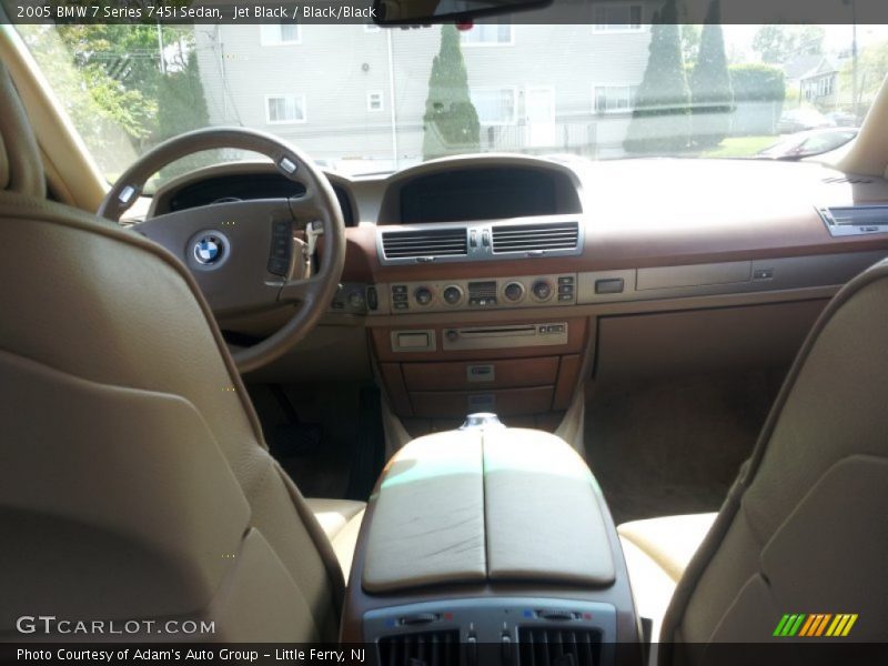 Jet Black / Black/Black 2005 BMW 7 Series 745i Sedan