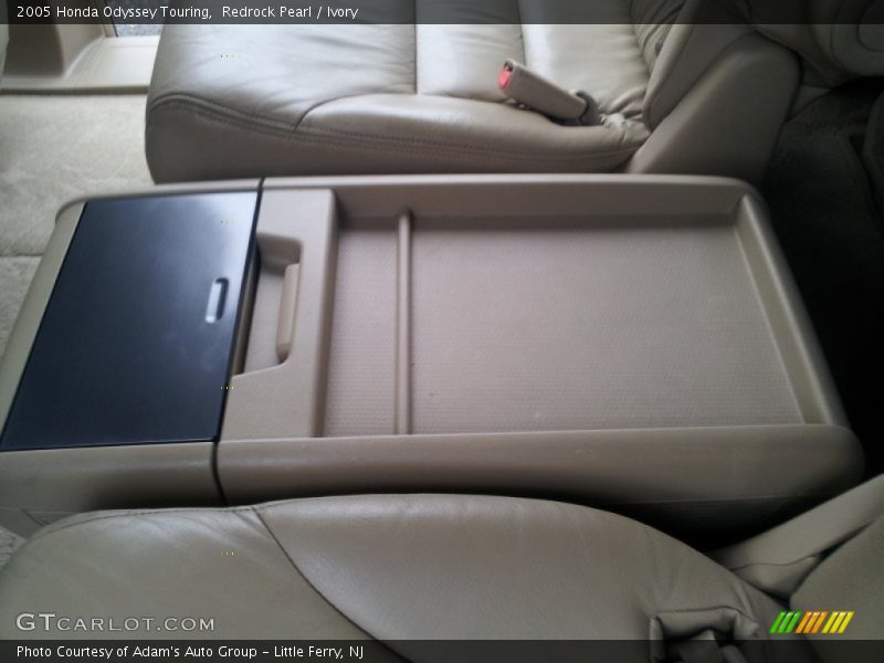 Redrock Pearl / Ivory 2005 Honda Odyssey Touring