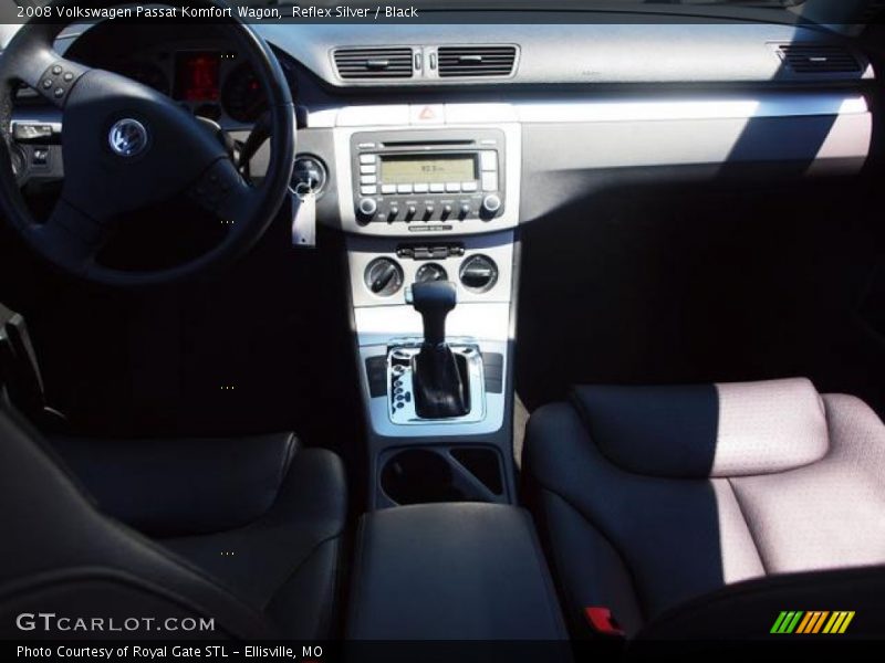 Reflex Silver / Black 2008 Volkswagen Passat Komfort Wagon