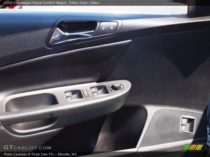 Reflex Silver / Black 2008 Volkswagen Passat Komfort Wagon