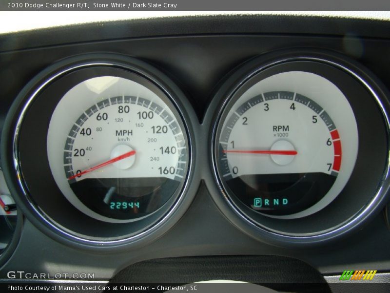 Stone White / Dark Slate Gray 2010 Dodge Challenger R/T