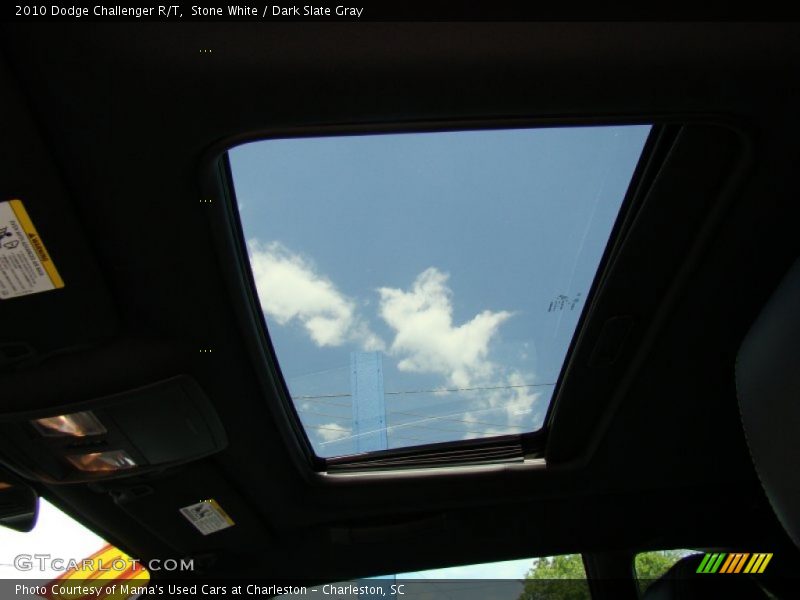 Stone White / Dark Slate Gray 2010 Dodge Challenger R/T