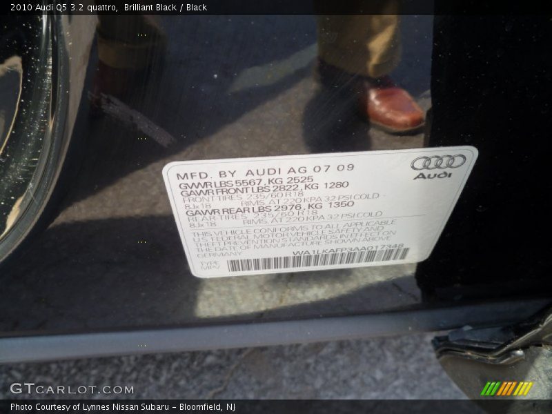 Brilliant Black / Black 2010 Audi Q5 3.2 quattro