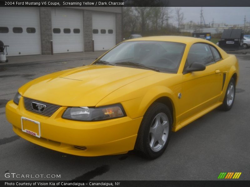 Front 3/4 View of 2004 Mustang V6 Coupe