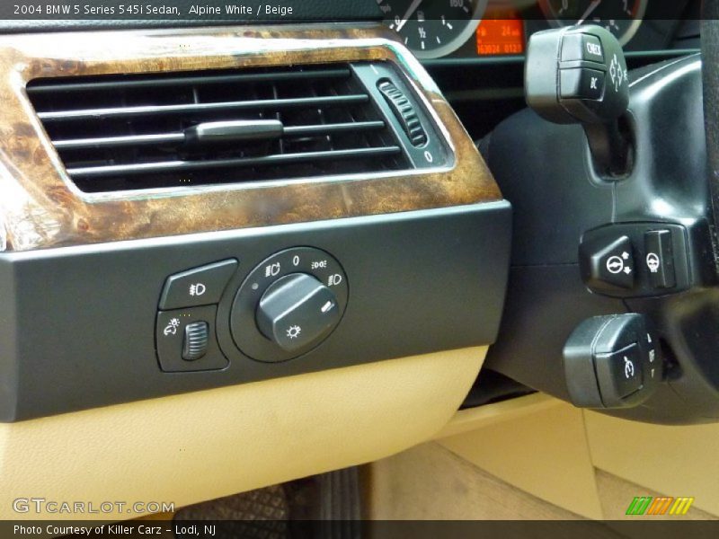 Alpine White / Beige 2004 BMW 5 Series 545i Sedan