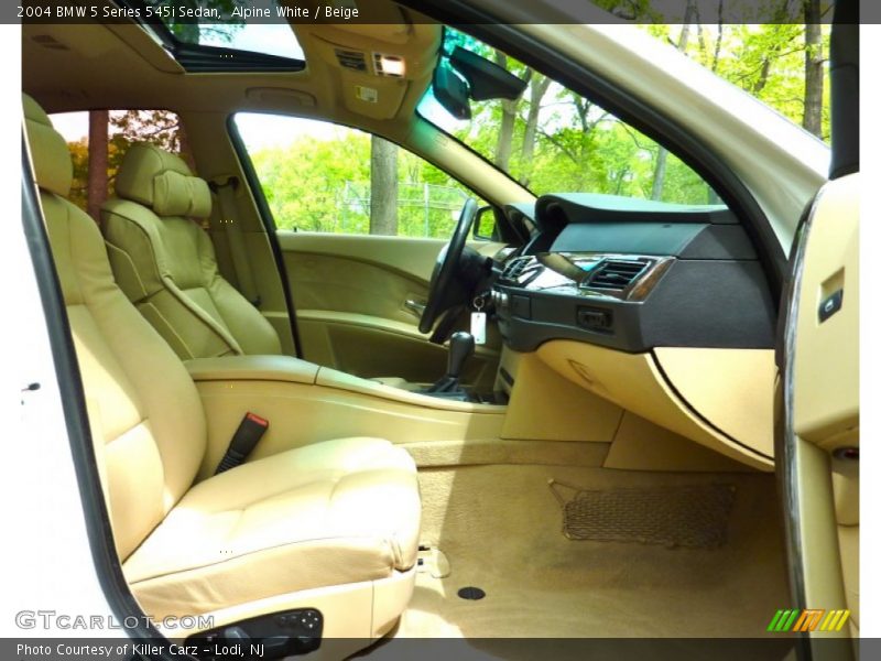 Alpine White / Beige 2004 BMW 5 Series 545i Sedan