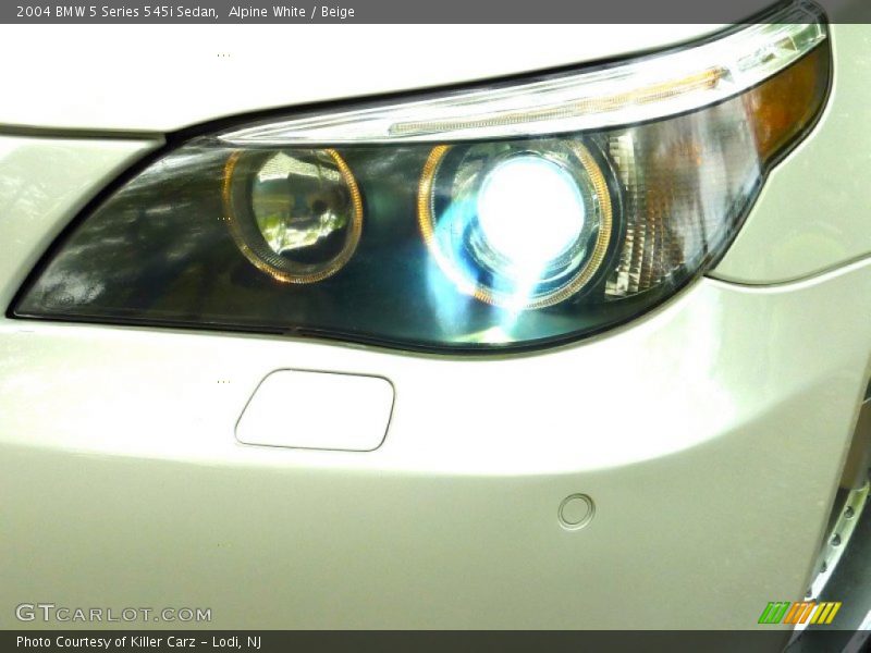 Alpine White / Beige 2004 BMW 5 Series 545i Sedan