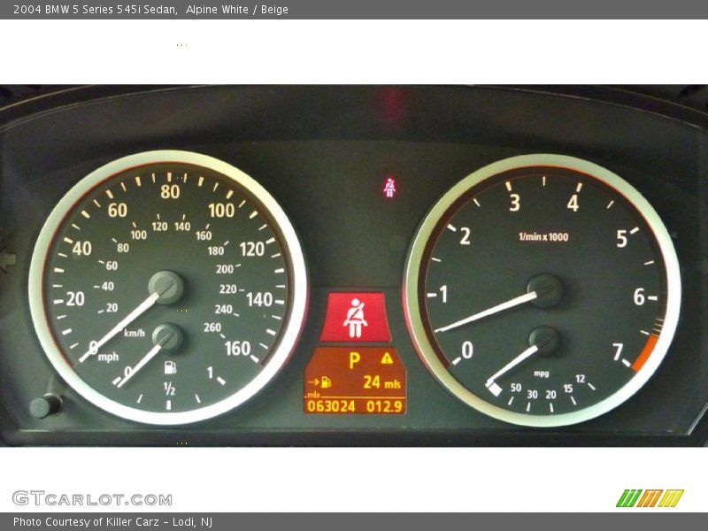 Alpine White / Beige 2004 BMW 5 Series 545i Sedan