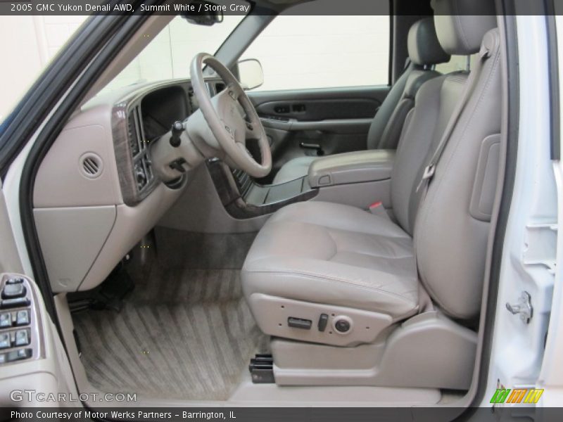 Summit White / Stone Gray 2005 GMC Yukon Denali AWD