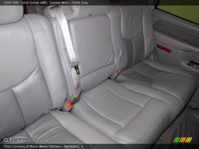 Summit White / Stone Gray 2005 GMC Yukon Denali AWD