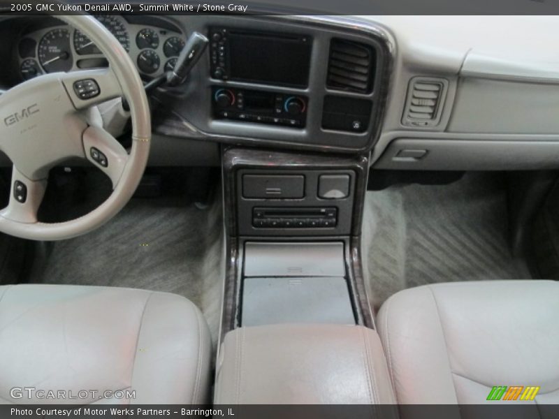 Summit White / Stone Gray 2005 GMC Yukon Denali AWD