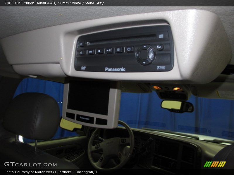 Summit White / Stone Gray 2005 GMC Yukon Denali AWD