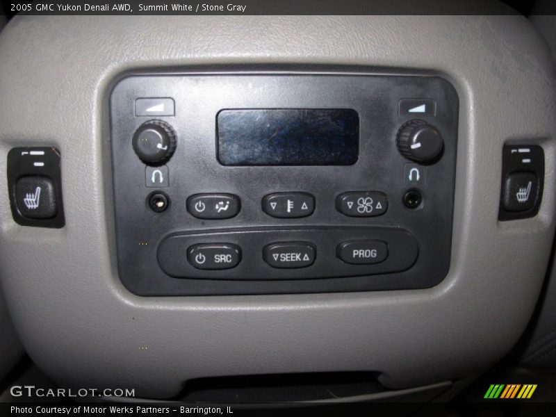 Summit White / Stone Gray 2005 GMC Yukon Denali AWD
