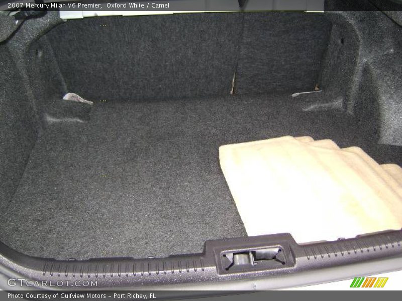 Oxford White / Camel 2007 Mercury Milan V6 Premier