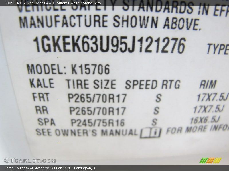 Summit White / Stone Gray 2005 GMC Yukon Denali AWD