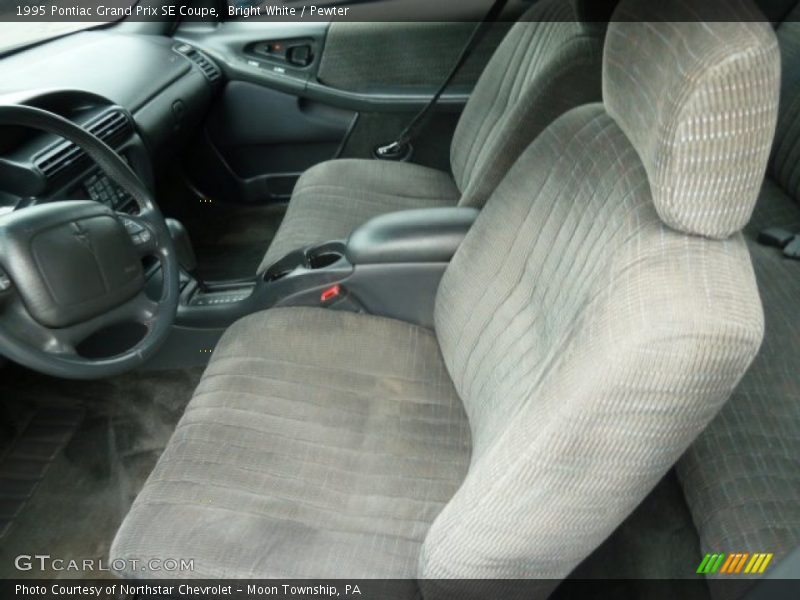 Bright White / Pewter 1995 Pontiac Grand Prix SE Coupe