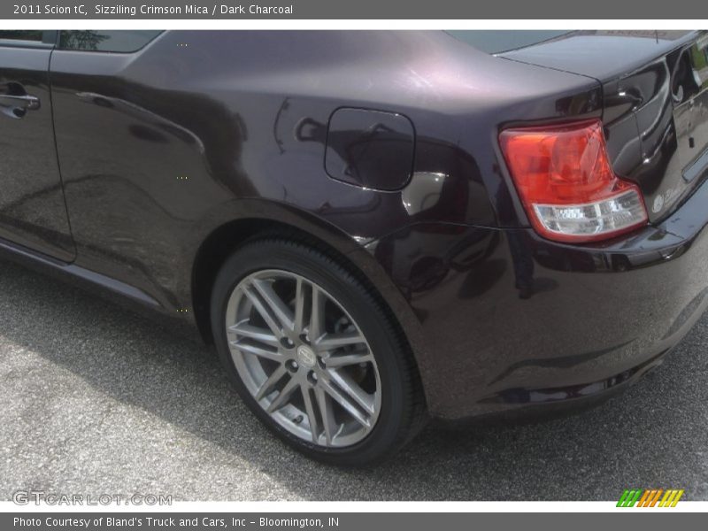 Sizziling Crimson Mica / Dark Charcoal 2011 Scion tC