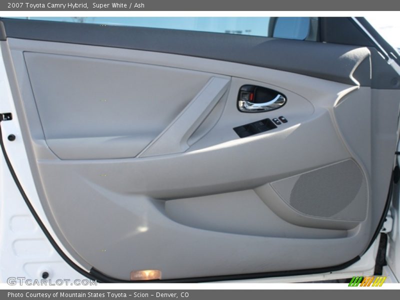 Super White / Ash 2007 Toyota Camry Hybrid