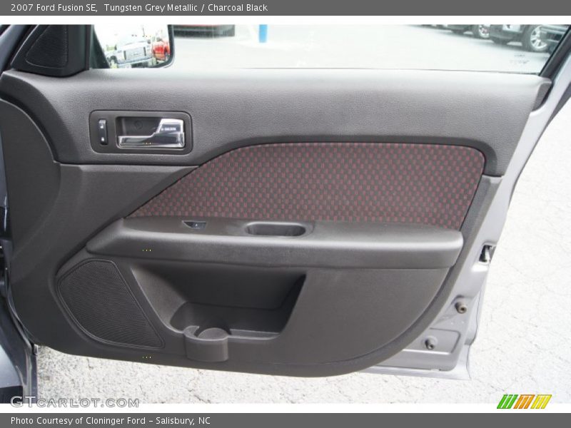 Tungsten Grey Metallic / Charcoal Black 2007 Ford Fusion SE