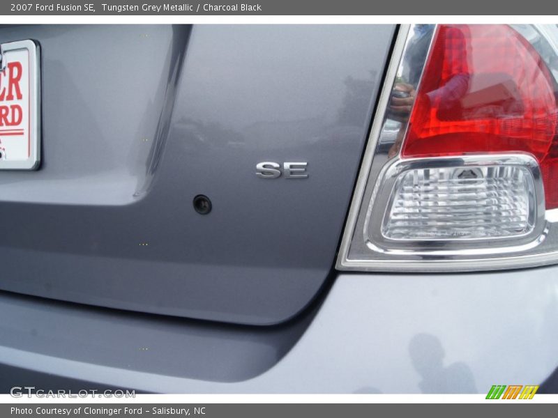 Tungsten Grey Metallic / Charcoal Black 2007 Ford Fusion SE
