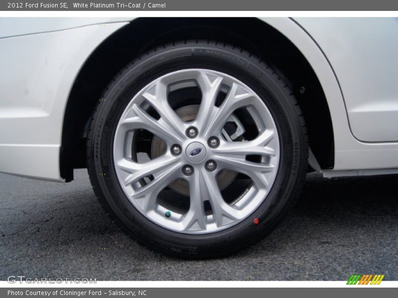 White Platinum Tri-Coat / Camel 2012 Ford Fusion SE
